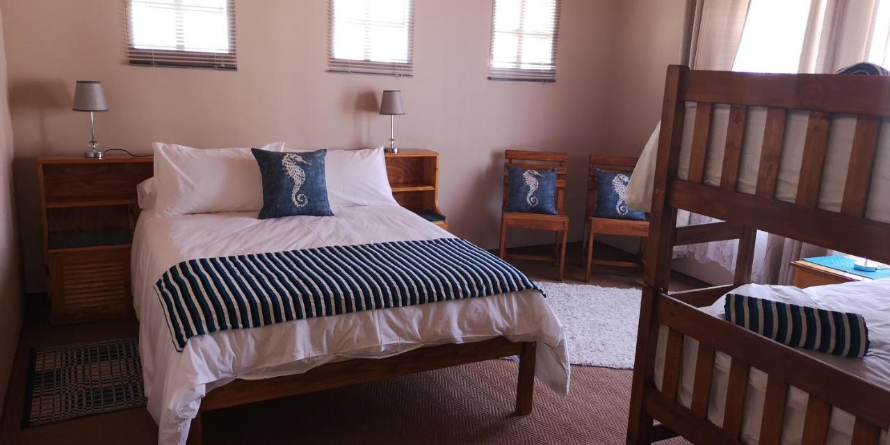 Starfish Guesthouse 뤼데리츠 외부 사진