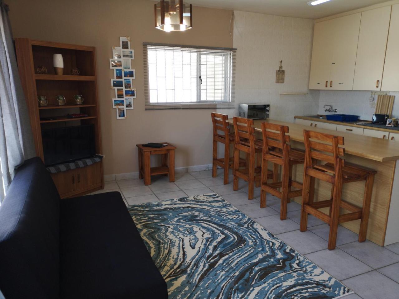 Starfish Guesthouse 뤼데리츠 외부 사진