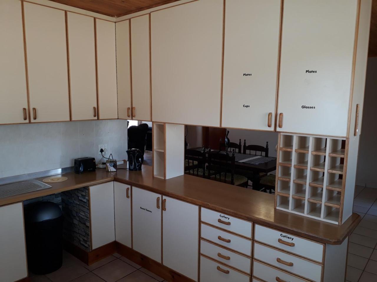 Starfish Guesthouse 뤼데리츠 외부 사진